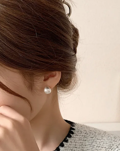 Water Drop Stud Earrings